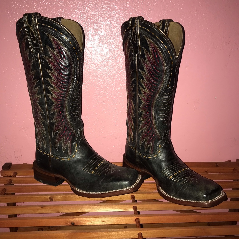 Ariat Square Toes Vaquera Style
